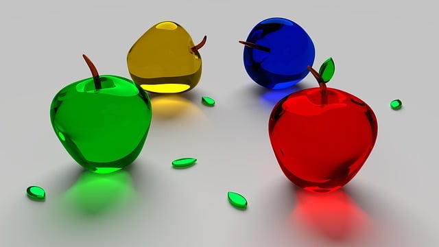 granny-apples-640x480-2245080.jpeg