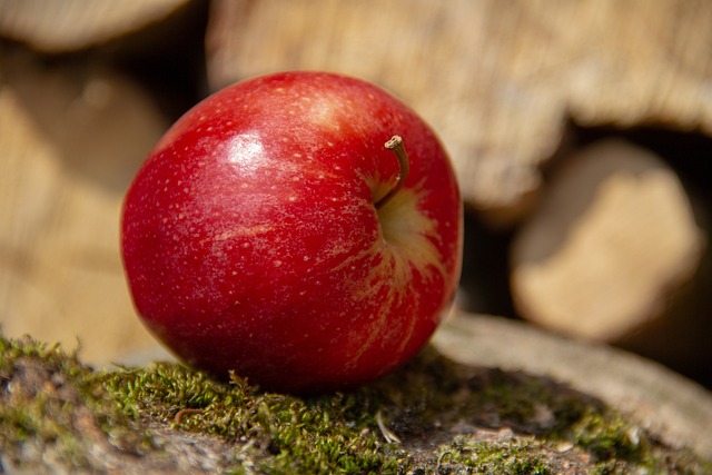 Red Apples