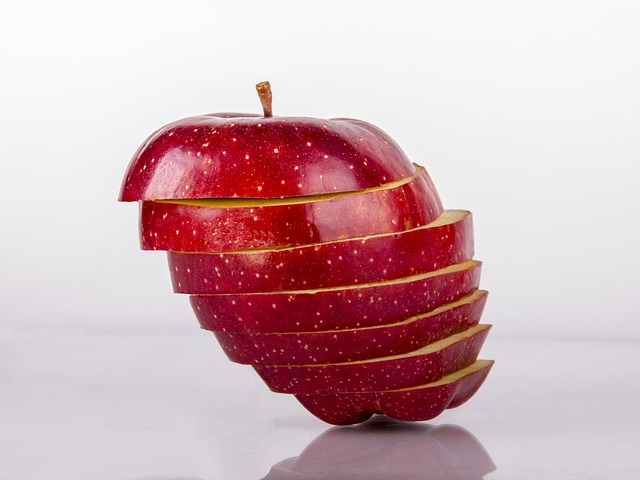 red-apples-640x480-43001283.jpeg