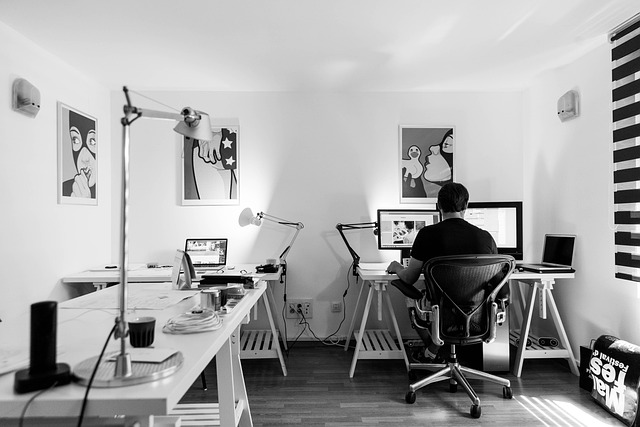Unleash Sponsored Success: Building Influencer Relationships via Private Blog Networks