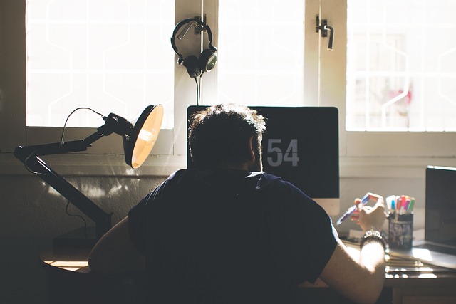 Boost Online Credibility: Master Private Blog Networks & Influencer Collaborations