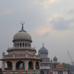 Year-End Clearance: Smart Shopping, Maximum Savings (Urdu to English)