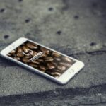 「2026智能手機:5G、可彎屏與AI健康監測的融合」